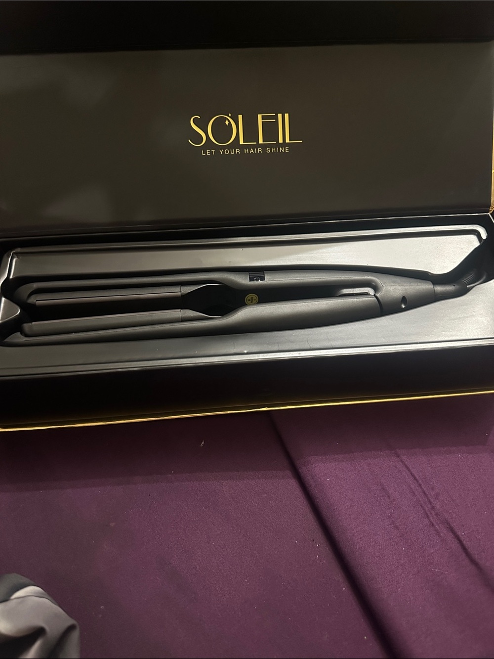 Black Professional Hair Straightener - Sleek Styling Iron